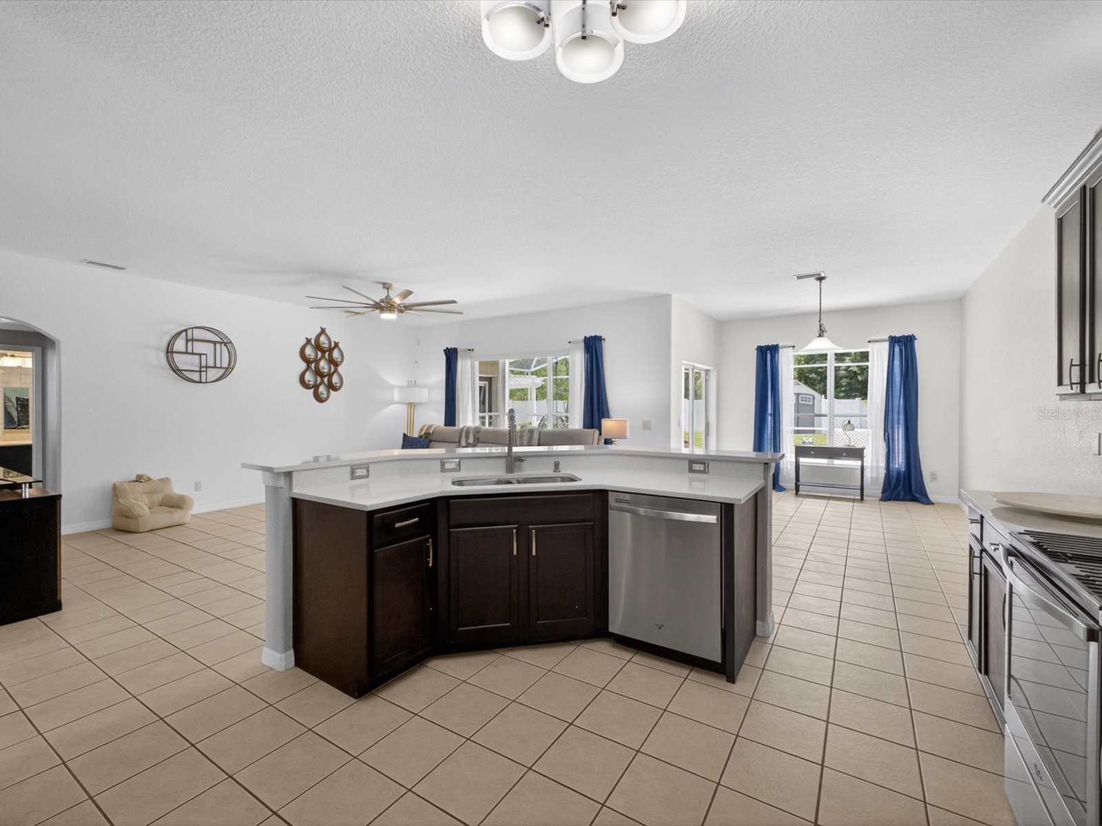 2596 Sand Hill Point Circle Davenport FL 33837 O6411388 image17