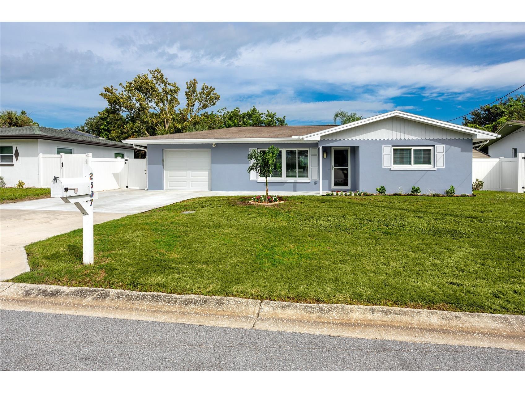 2597 Crescent Drive Largo FL 33770 - MCKAY CREEK TB8487724 image1