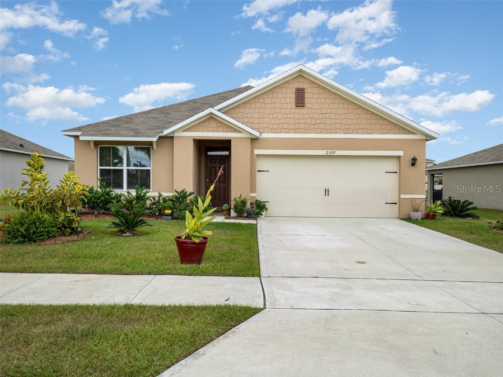 2597 Grand Central Avenue Tavares FL 32778 O6155579 image1