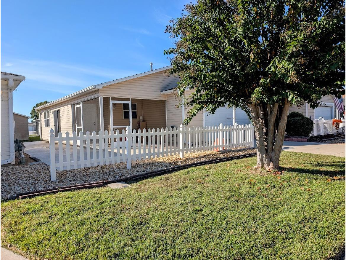2598 Hialeah Avenue The Villages FL 32162 OM714573 image1