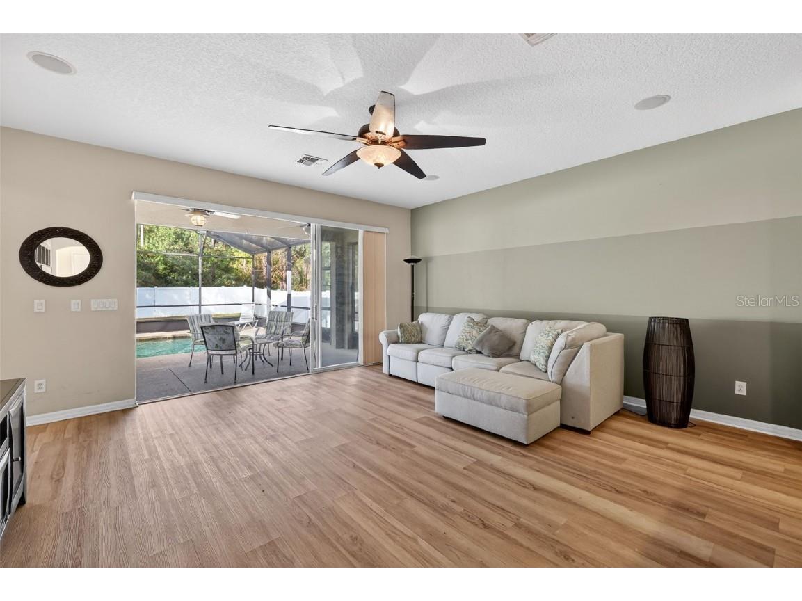 2598 Plumadore Drive Grand Island FL 32735 G5105567 image5