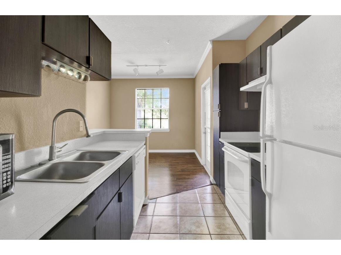 2598 Robert Trent Jones Drive #1033 Orlando FL 32835 S5131842 image4