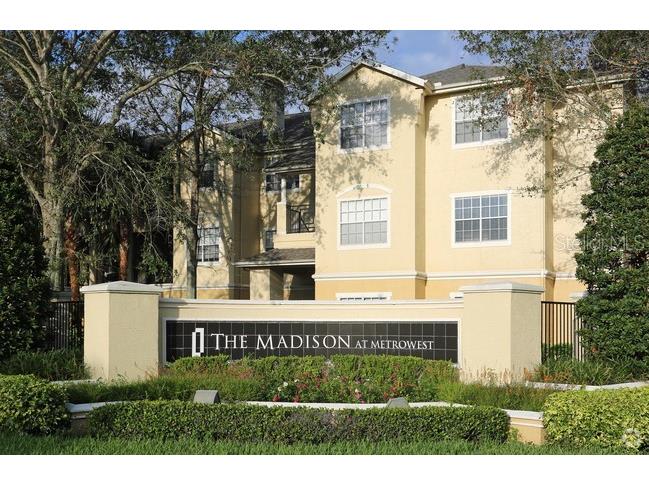 2598 Robert Trent Jones Drive #1037 Orlando FL 32835 O6156389 image1