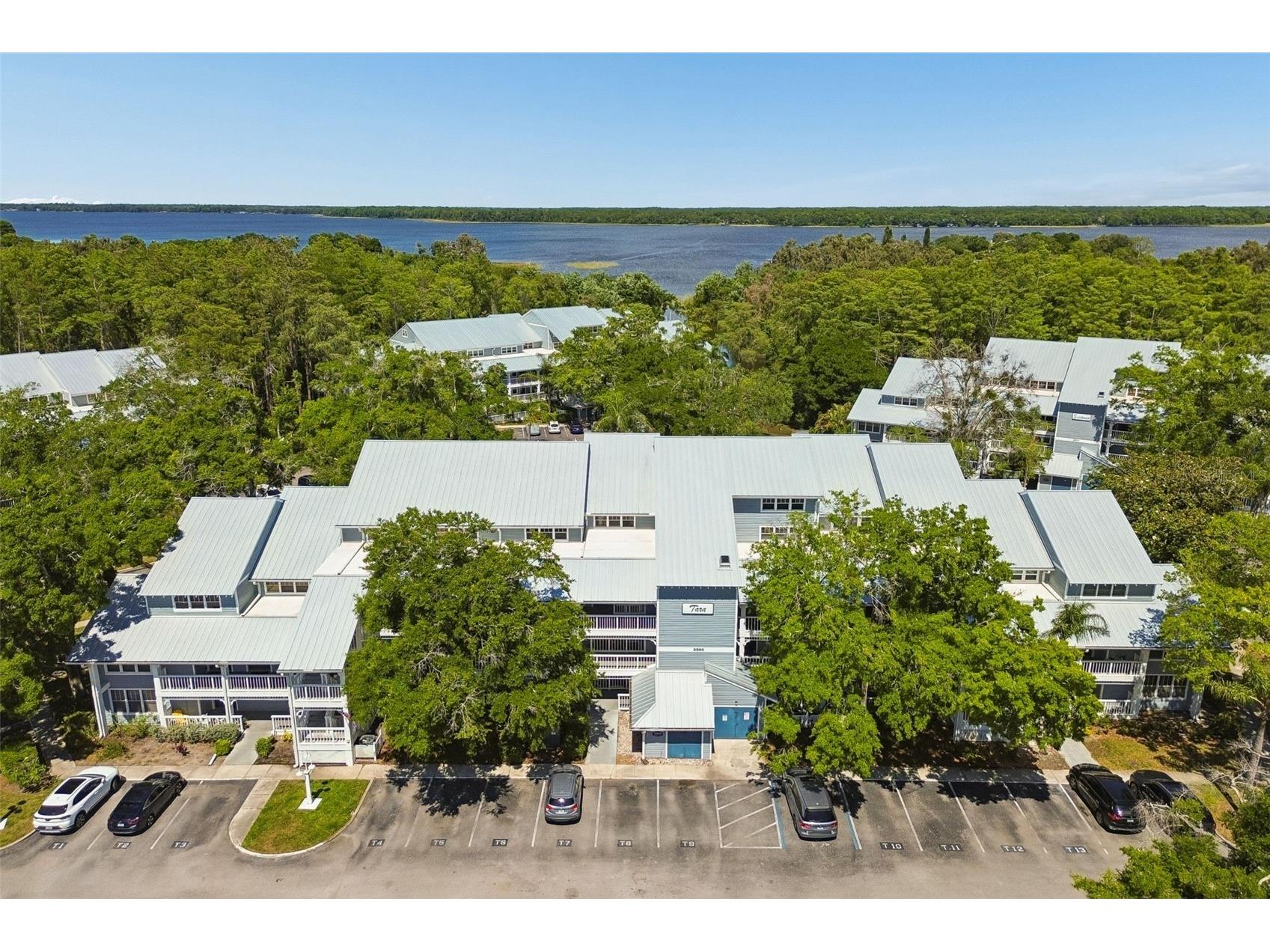 2599 Dolly Bay Drive #302 Palm Harbor FL 34684 - LAKE TARPON TB8502696 image1