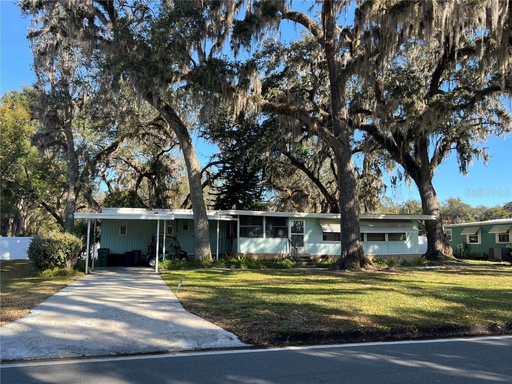 26 Big Oak Lane Wildwood FL 34785 - LAKE OKAHUMPKA G5092259 image1