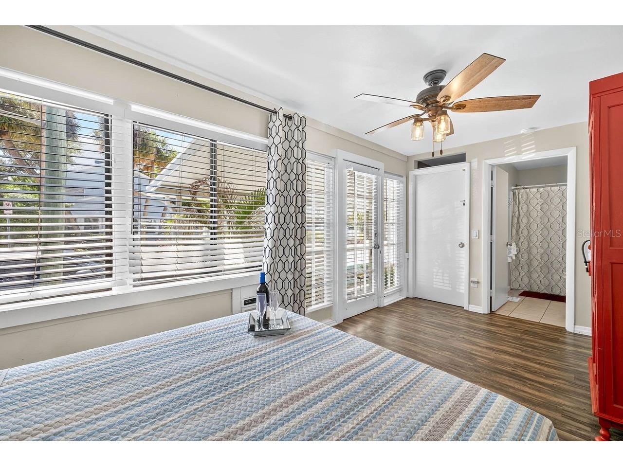 26 Cambria Street Clearwater Beach FL 33767 TB8481791 image16