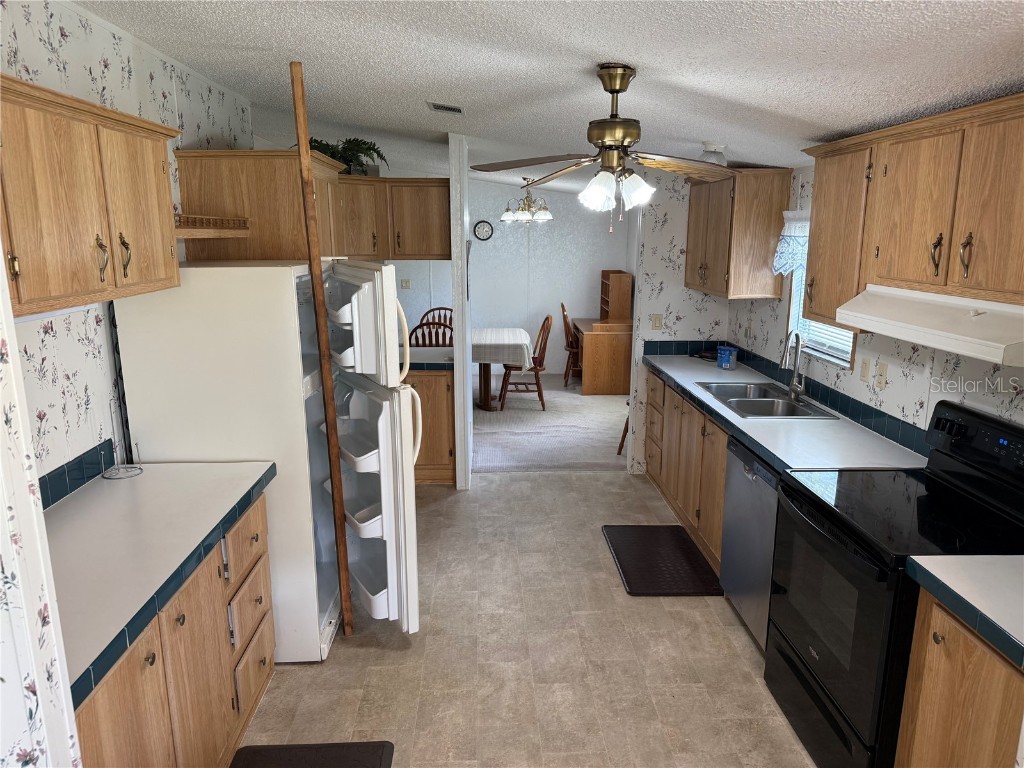 26 Canal Way Lake Panasoffkee FL 33538 - CANAL TO OUTLET RIVER G5097379 image31