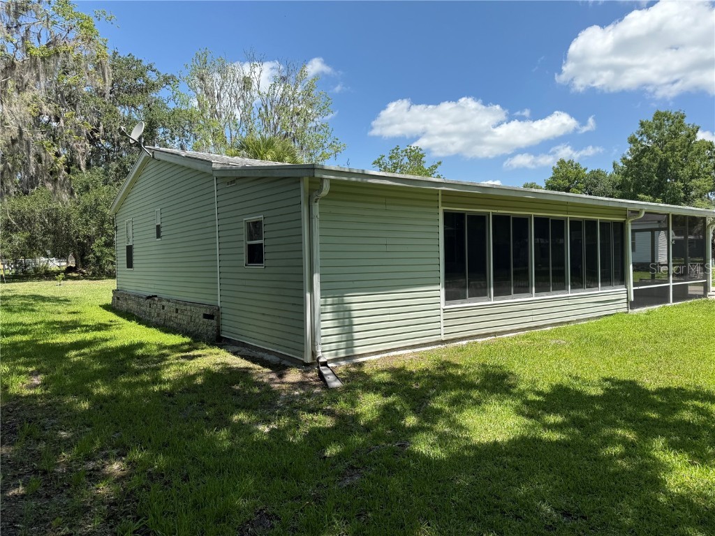 26 Canal Way Lake Panasoffkee FL 33538 - CANAL TO OUTLET RIVER G5097379 image5