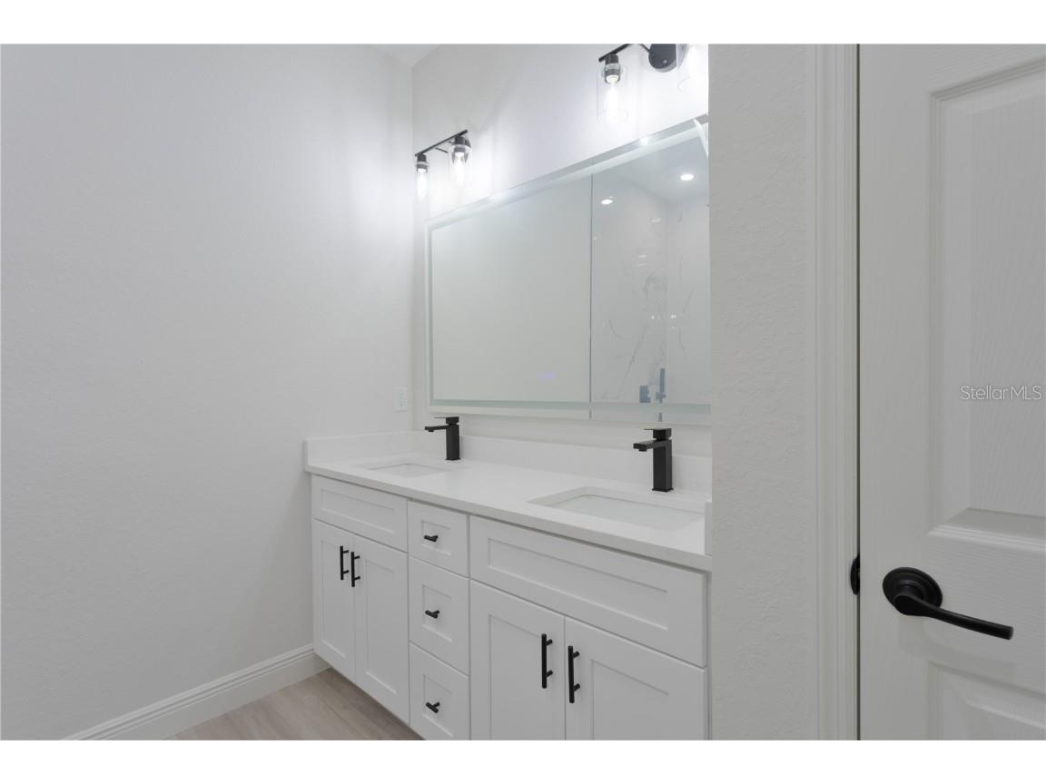 26 Hemlock Radial Loop Ocala FL 34472 OM714666 image17