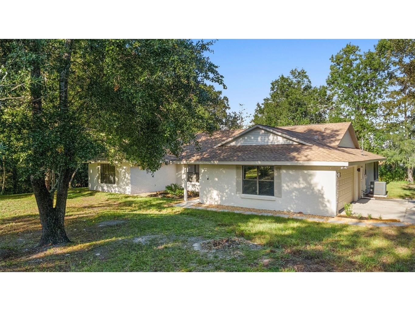 26 Laurianne Road Debary FL 32713 V4944491 image1