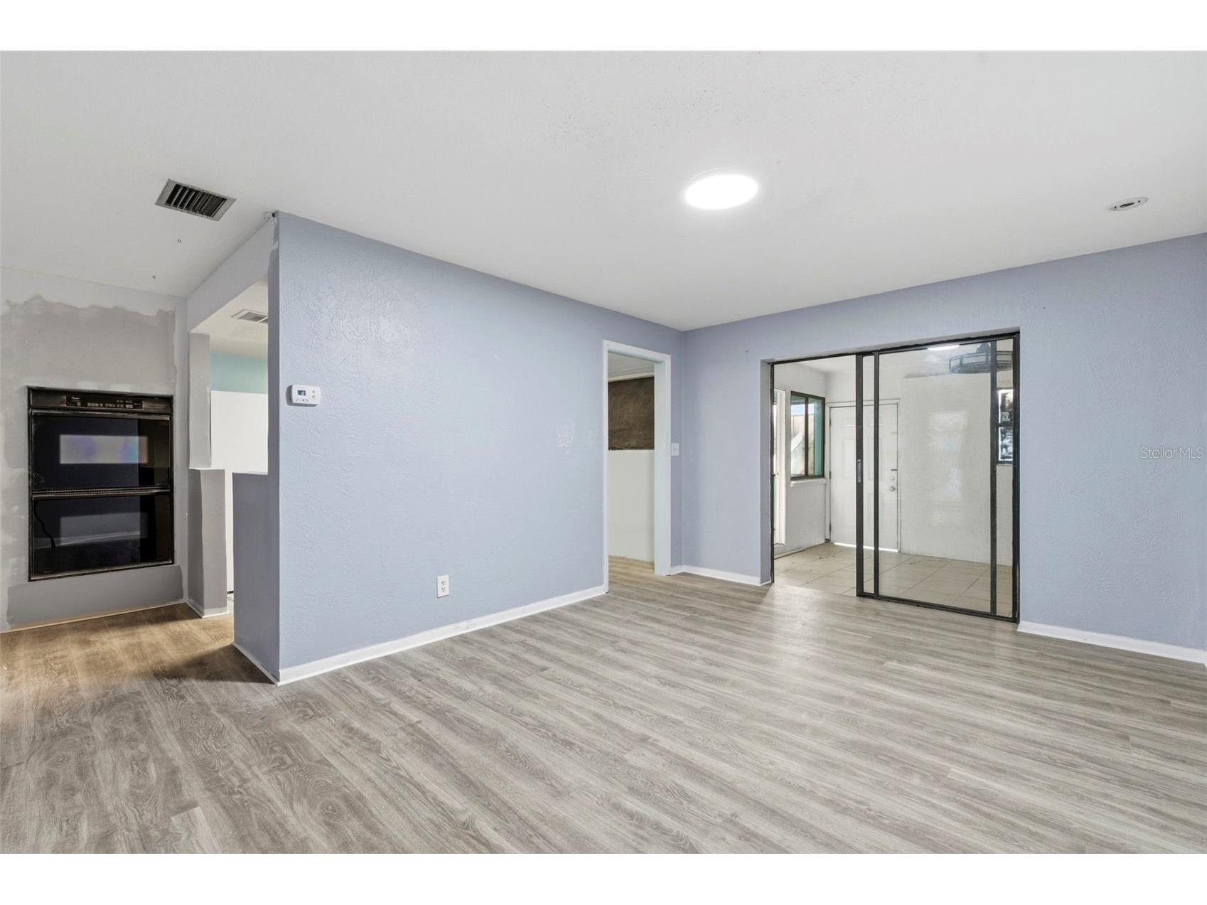 260 13th Street N Saint Petersburg FL 33705 TB8463122 image10