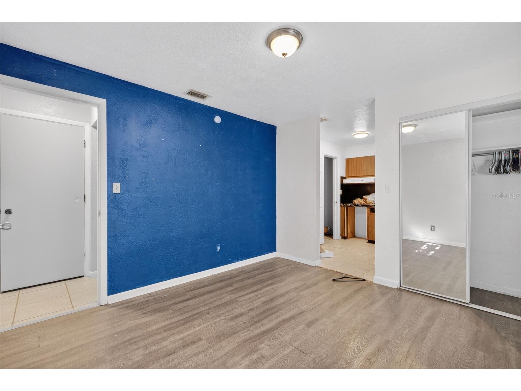 260 13th Street N Saint Petersburg FL 33705 TB8463122 image19