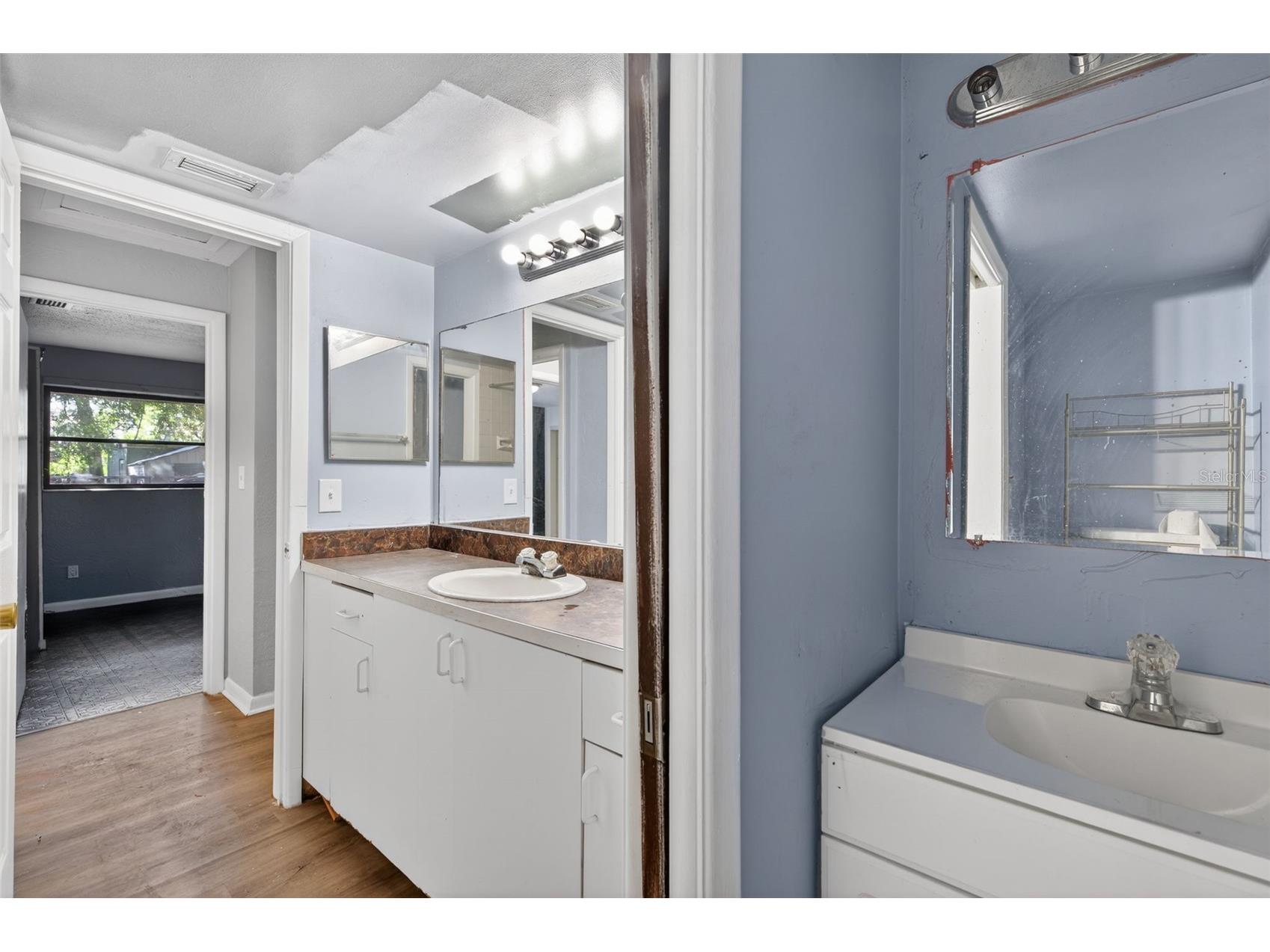 260 13th Street N Saint Petersburg FL 33705 TB8463122 image24