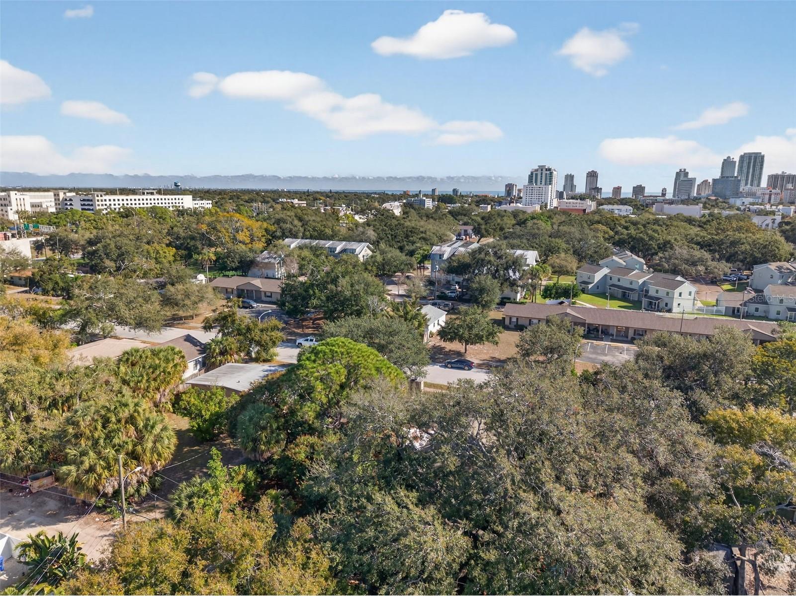 260 13th Street N Saint Petersburg FL 33705 TB8463122 image32