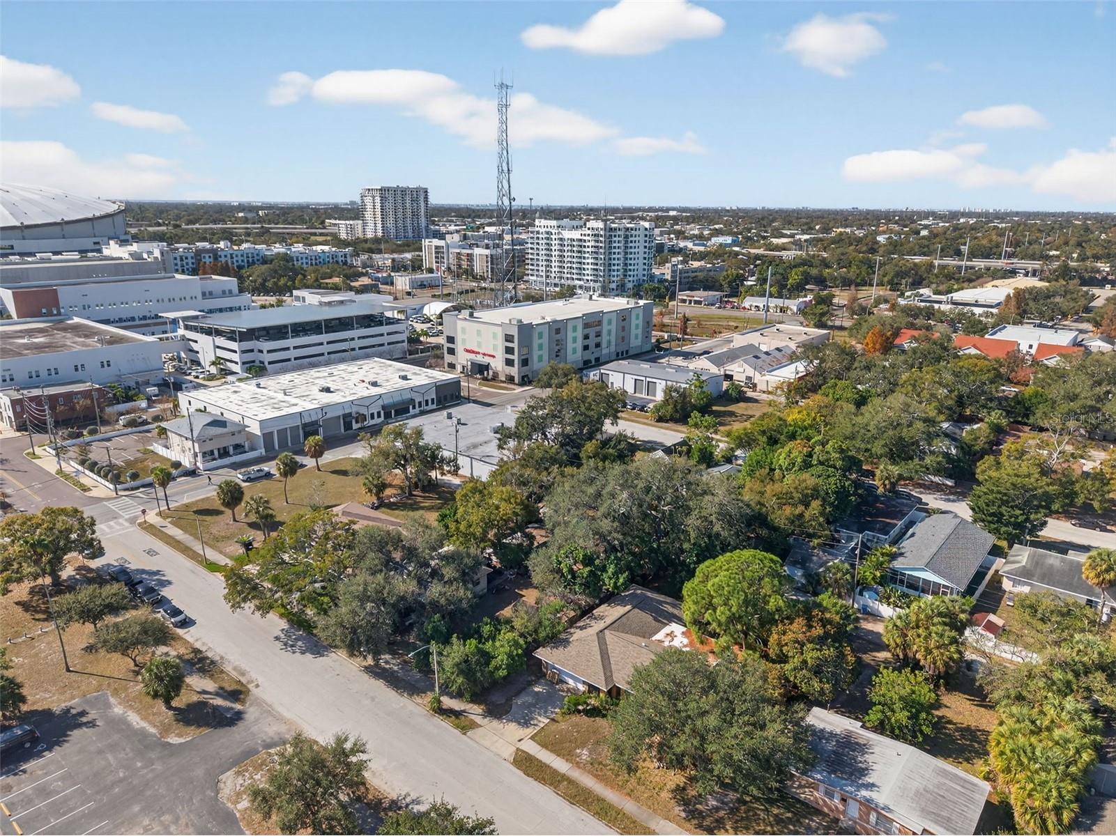 260 13th Street N Saint Petersburg FL 33705 TB8463122 image44