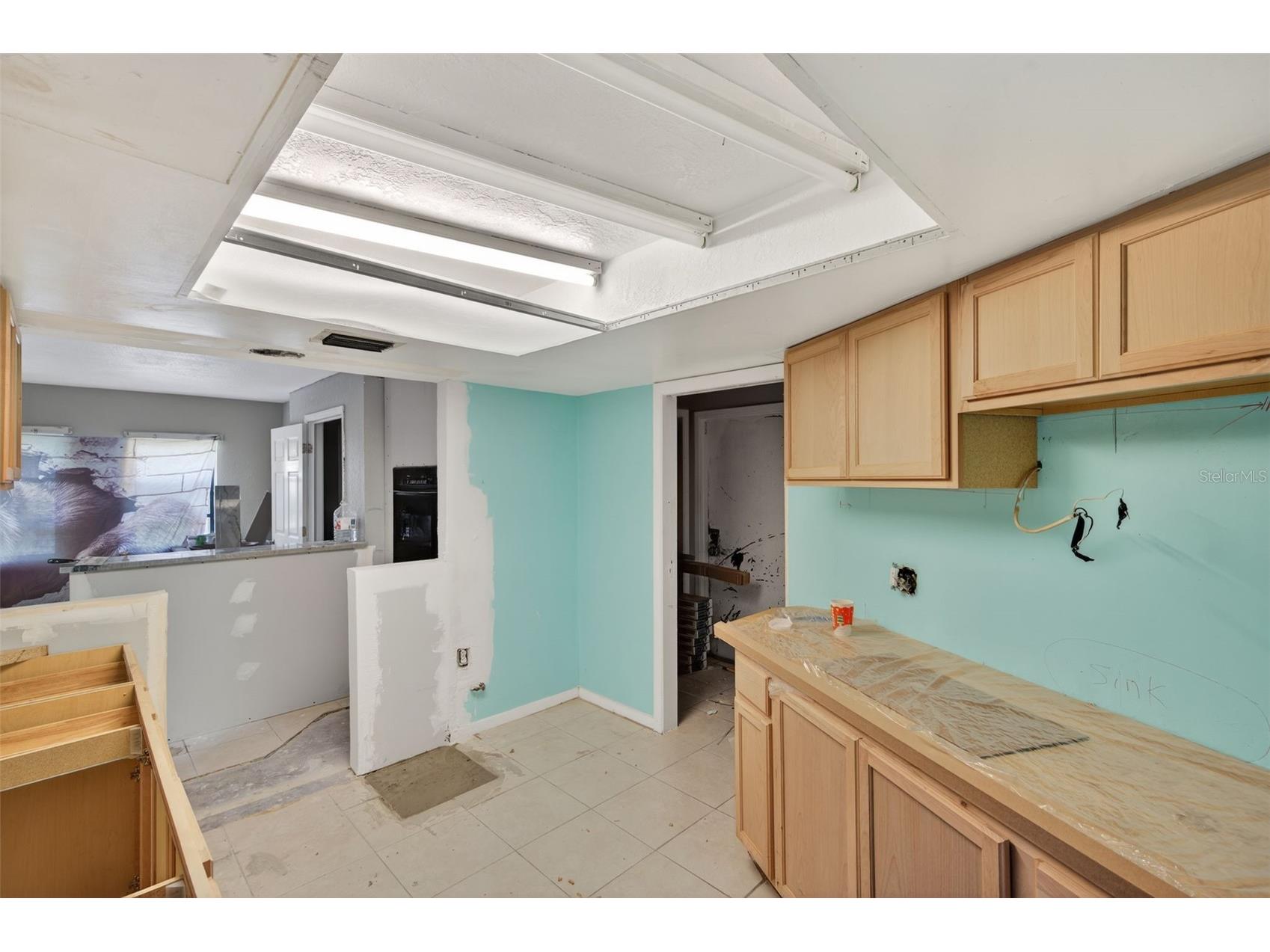260 13th Street N Saint Petersburg FL 33705 TB8463122 image5