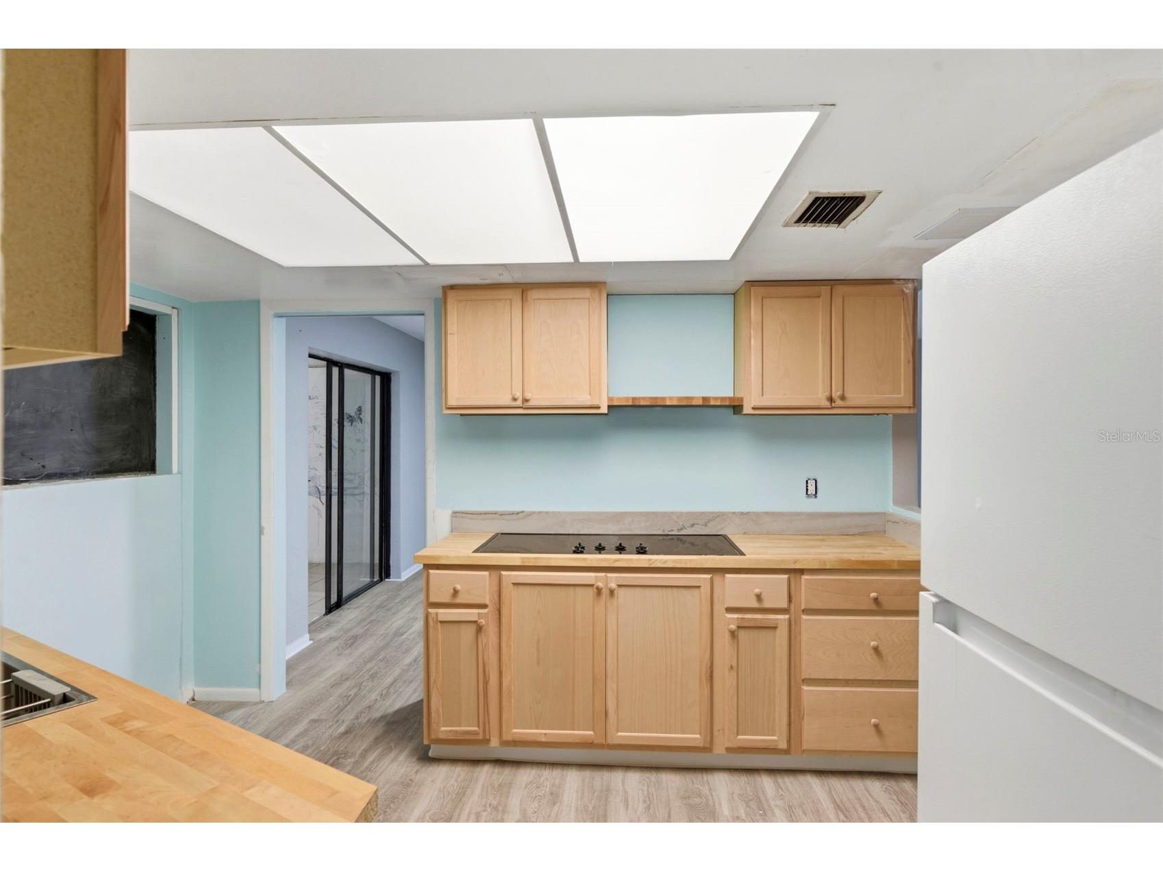 260 13th Street N Saint Petersburg FL 33705 TB8463122 image9