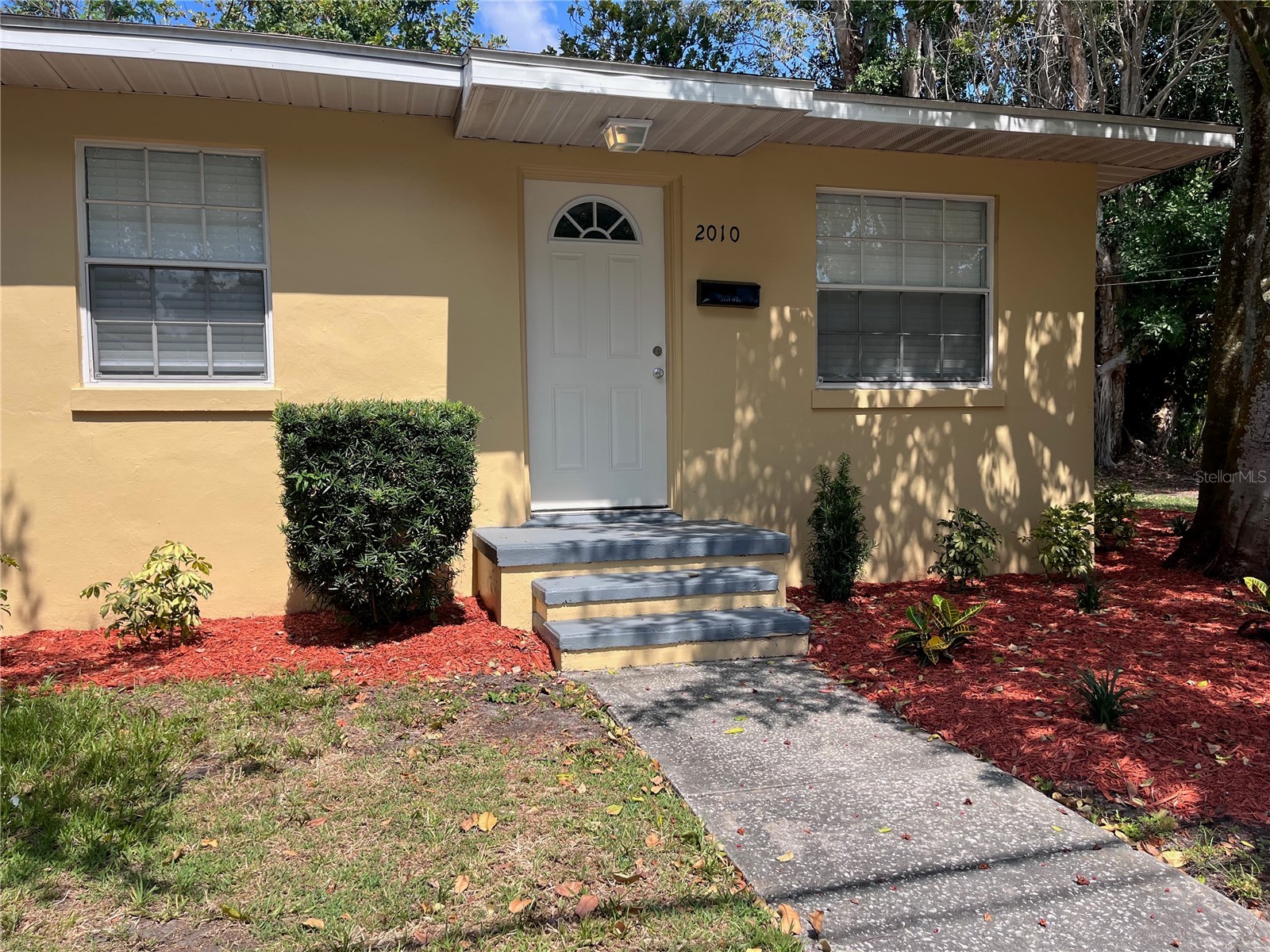 260 20th Avenue S Saint Petersburg FL 33705 TB8514661 image28
