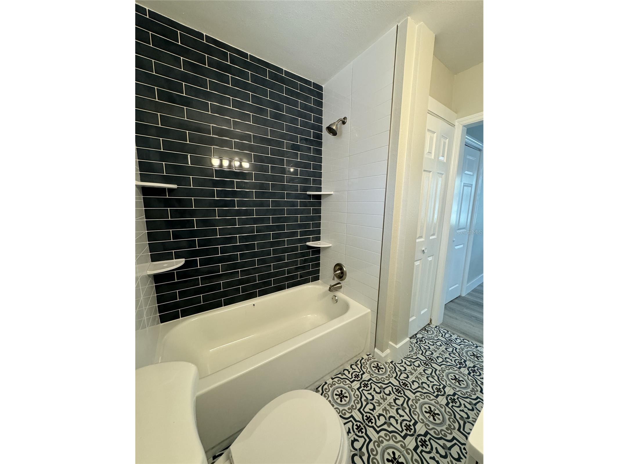 260 20th Avenue S Saint Petersburg FL 33705 TB8514661 image5