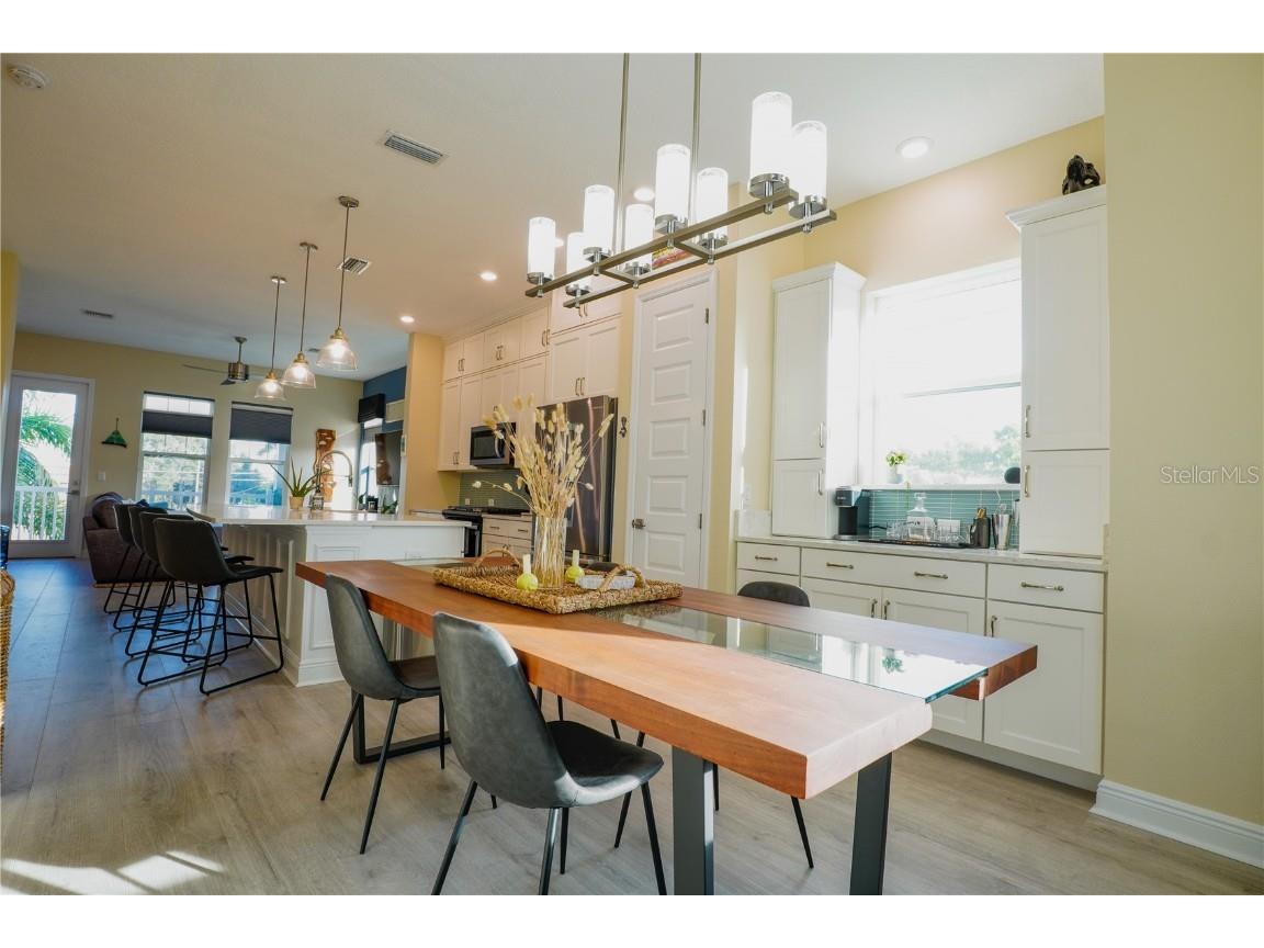 260 8th Street N Saint Petersburg FL 33701 TB8443808 image10