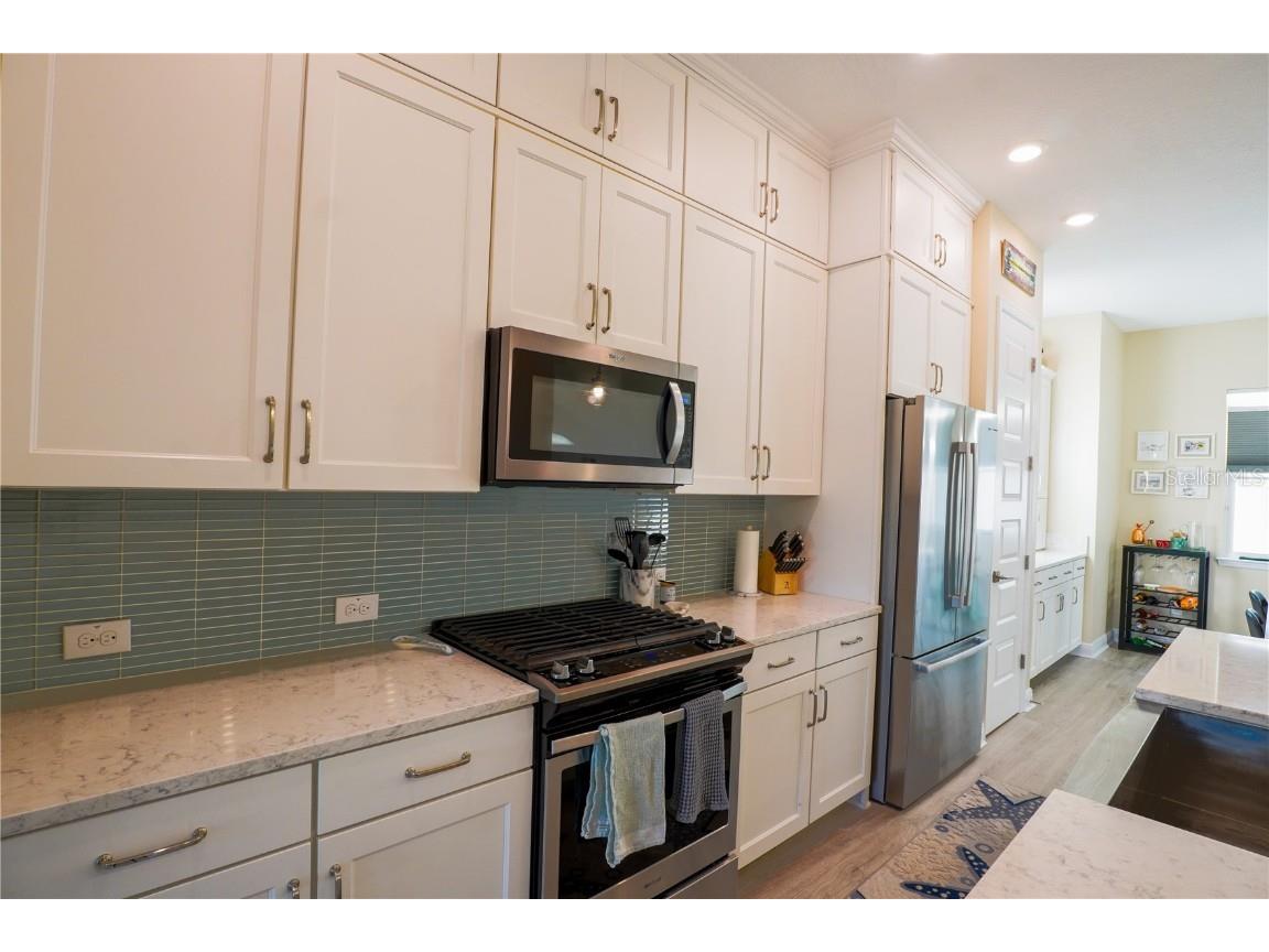 260 8th Street N Saint Petersburg FL 33701 TB8443808 image14