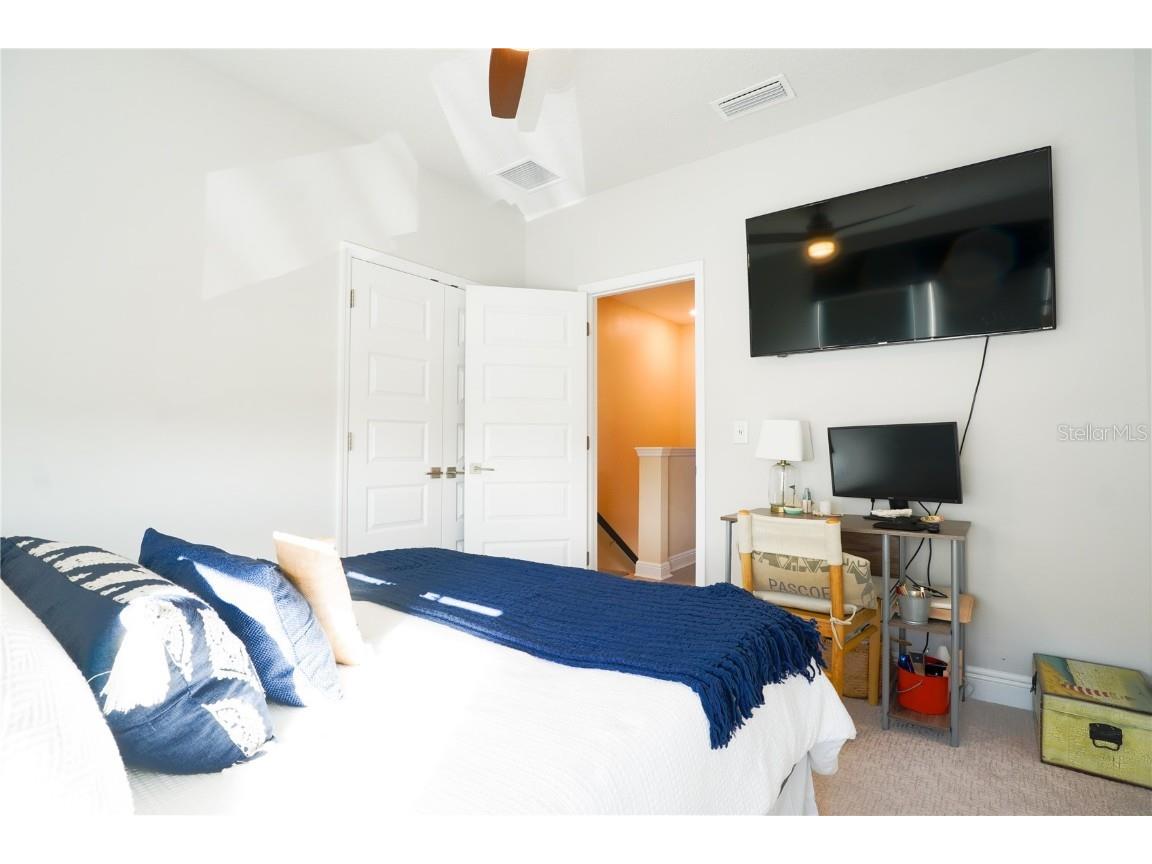 260 8th Street N Saint Petersburg FL 33701 TB8443808 image20