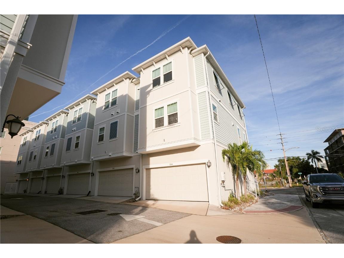 260 8th Street N Saint Petersburg FL 33701 TB8443808 image4