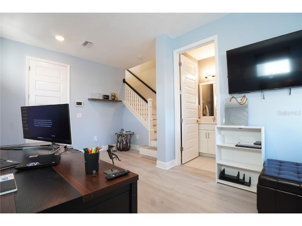 260 8th Street N Saint Petersburg FL 33701 TB8443808 image8