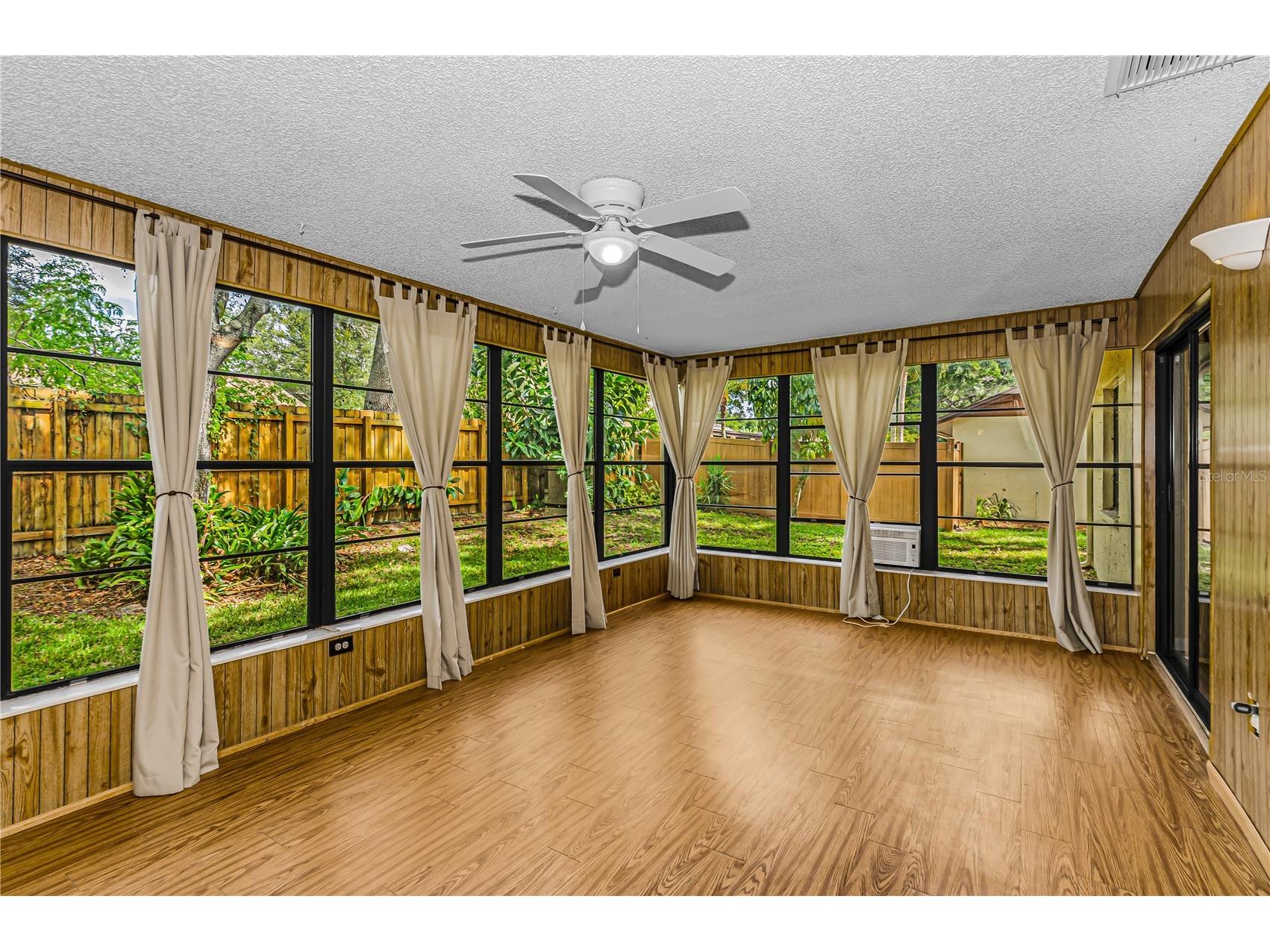 260 Arbor Glen Drive Palm Harbor FL 34683 TB8529262 image2