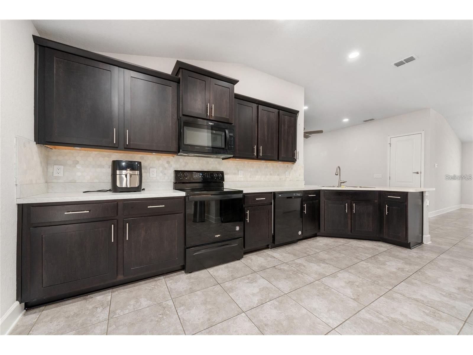 260 Citrus Pointe Drive Haines City FL 33844 TB8506704 image8