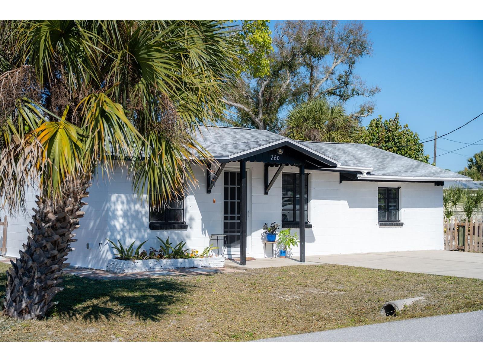 260 Cocoanut Avenue Englewood FL 34223 D6146080 image1