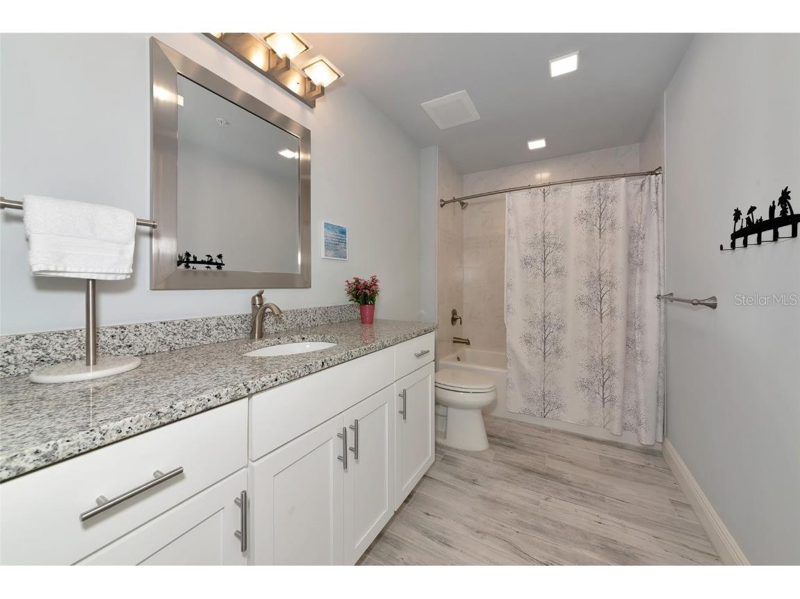 260 Hidden Bay Drive #305 Osprey FL 34229 A4650487 image19