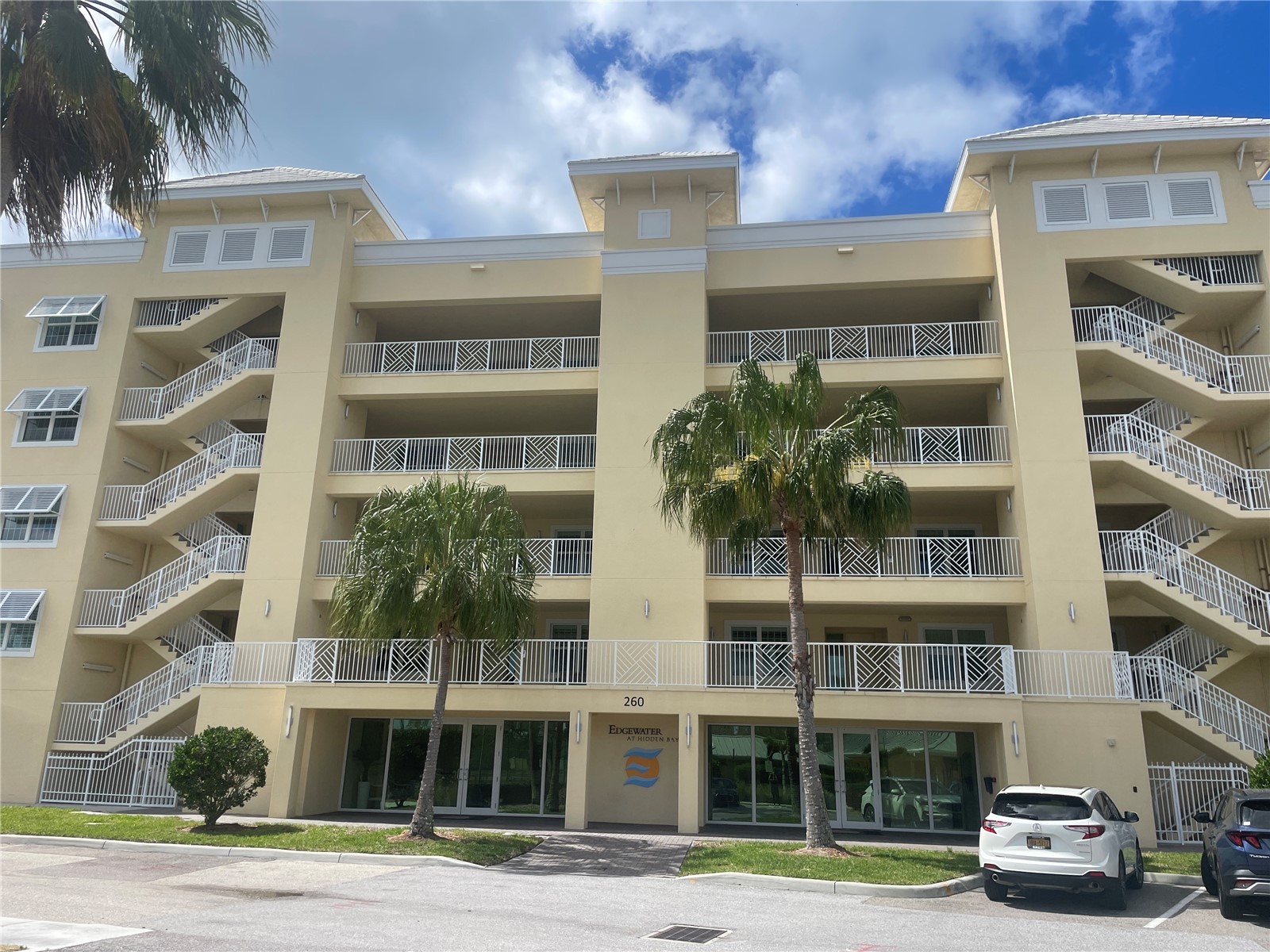 260 Hidden Bay Drive #401 Osprey FL 34229 - LITTLE SARASOTA BAY A4693277 image1