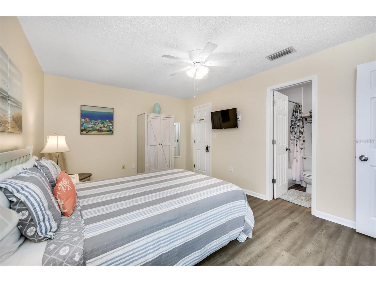 260 Medallion Boulevard #F Madeira Beach FL 33708 TB8496525 image12