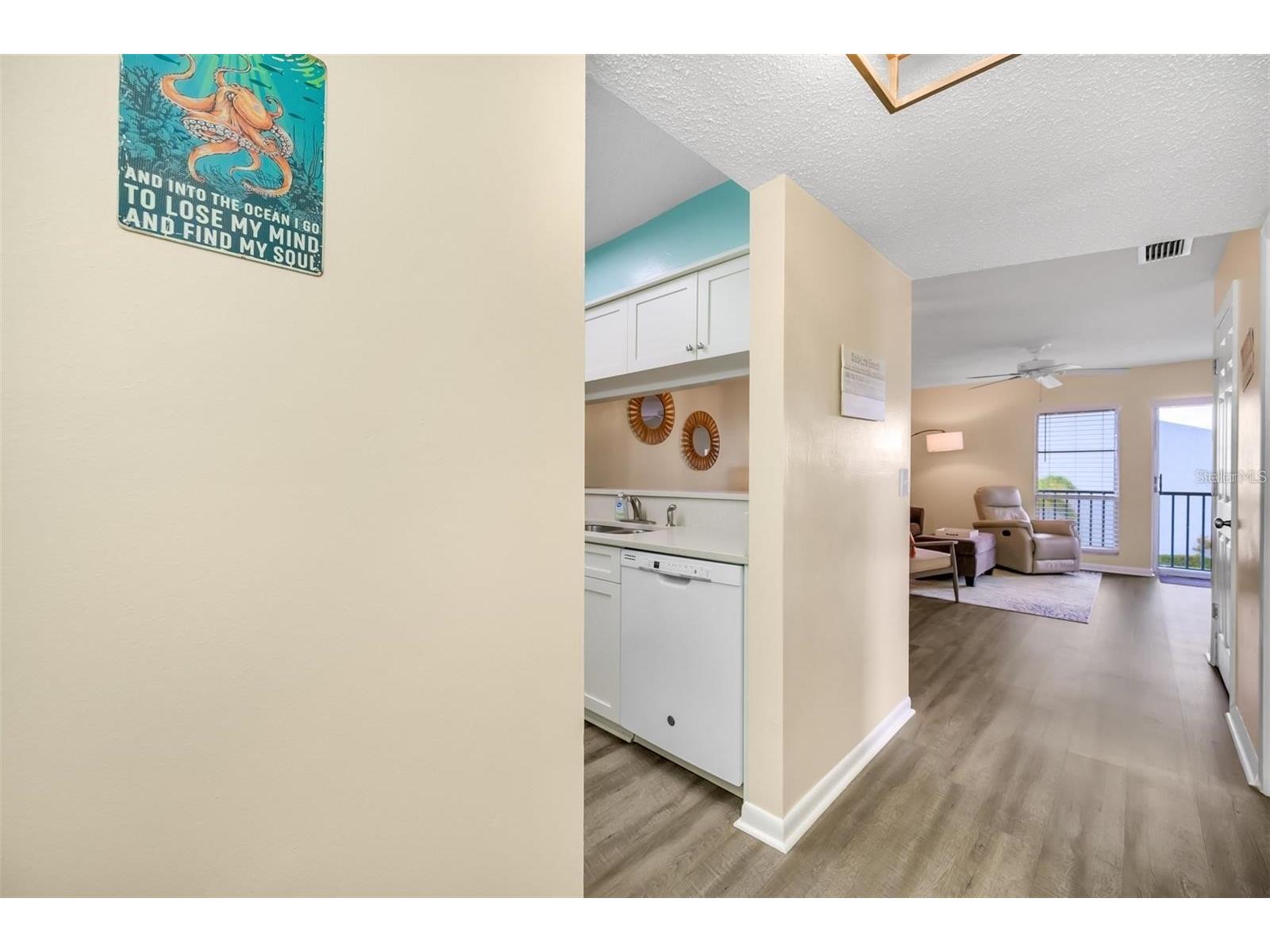 260 Medallion Boulevard #F Madeira Beach FL 33708 TB8496525 image2