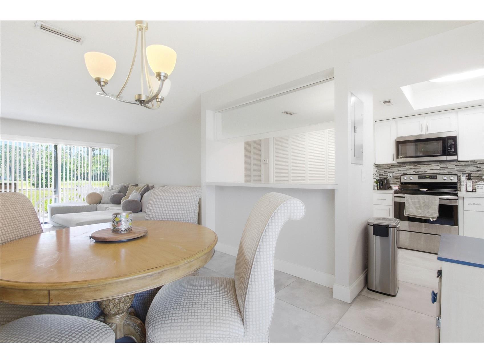 260 Michaels Circle Oldsmar FL 34677 TB8507054 image8