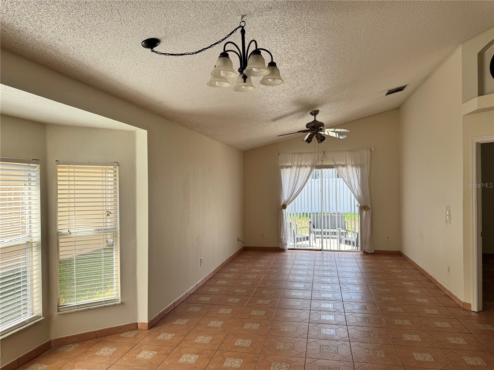 260 Piccolo Way Davenport FL 33896 S5151387 image7