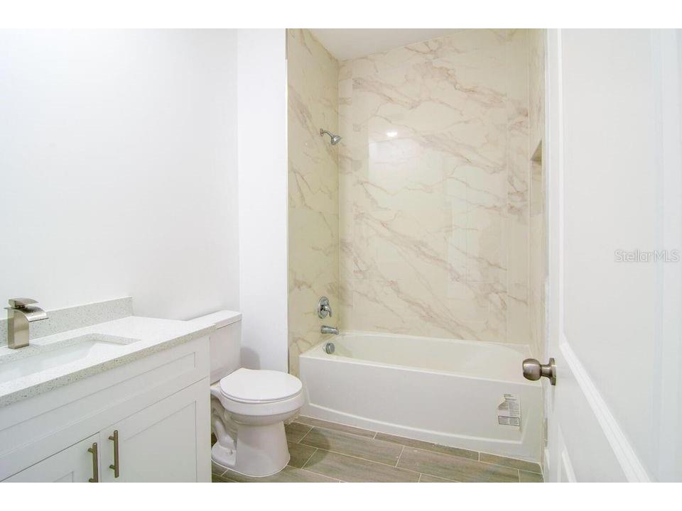 260 Rotonda Boulevard #B Rotonda West FL 33947 O6369586 image11