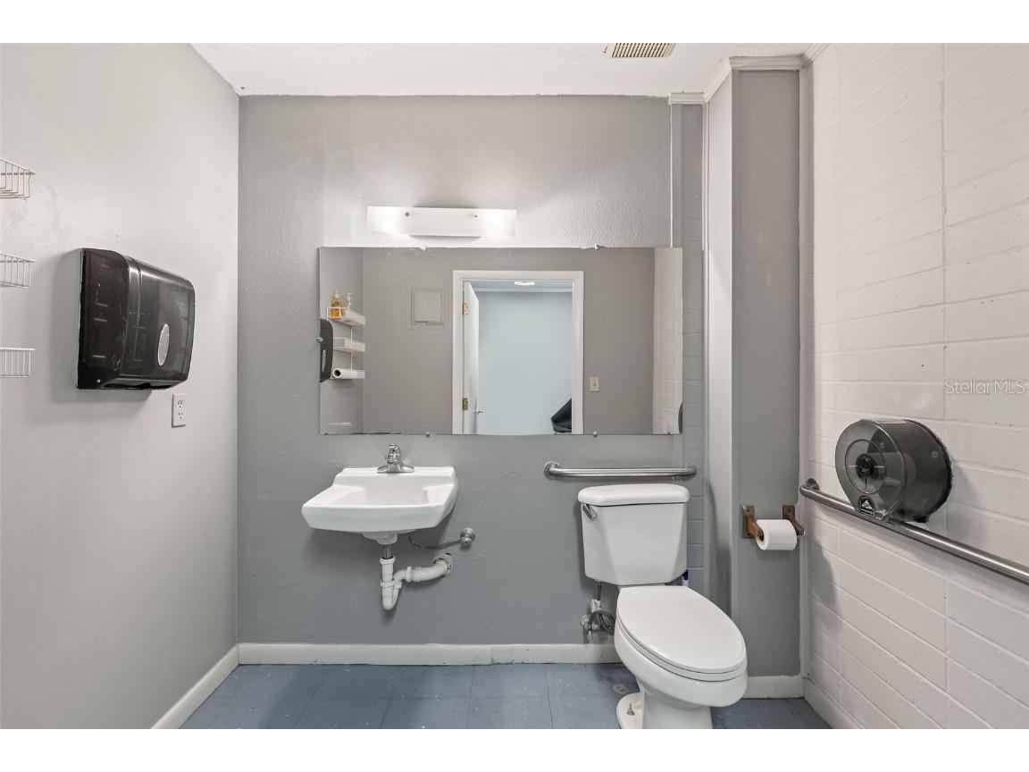 260 S Marion Avenue Lake City FL 32025 V4943351 image30