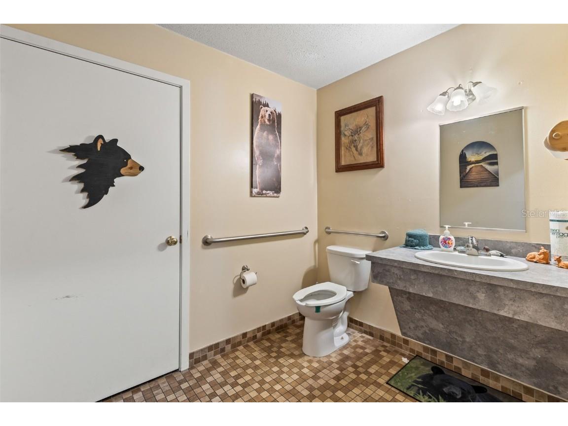 260 S Marion Avenue Lake City FL 32025 V4943351 image79