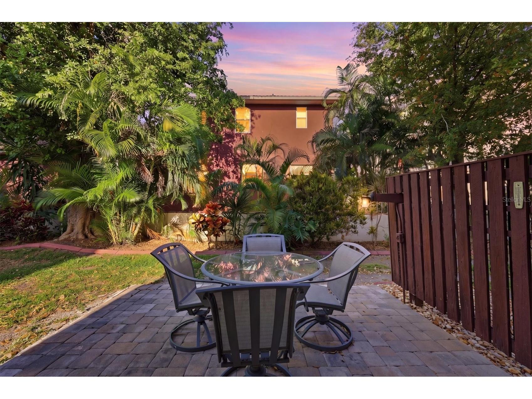 260 Santa Maria Street #105 Venice FL 34285 - ROBERTS BAY & ICW A4689292 image2