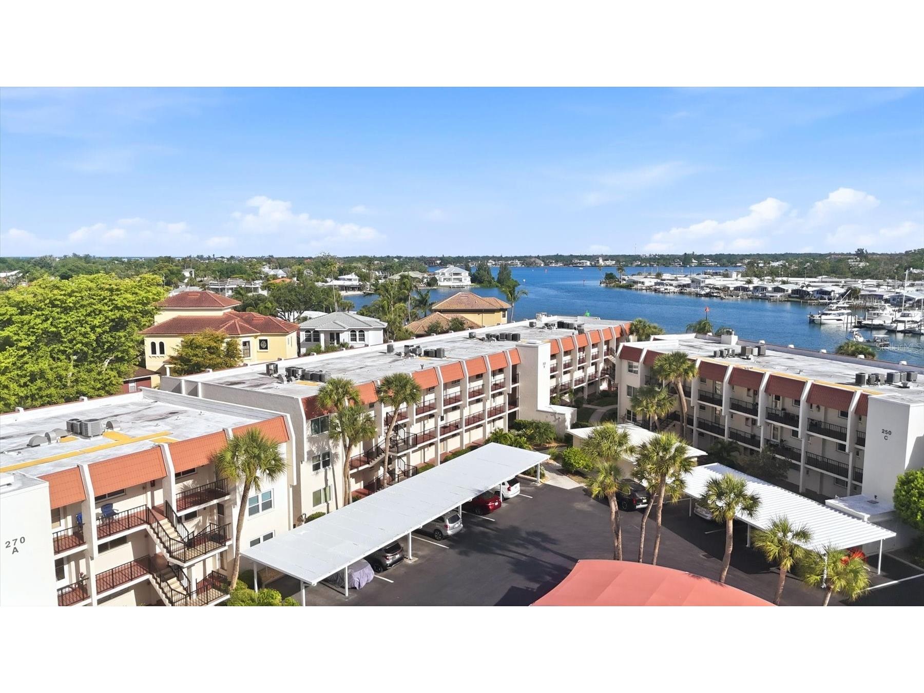 260 Santa Maria Street #105 Venice FL 34285 - ROBERTS BAY & ICW A4689292 image5