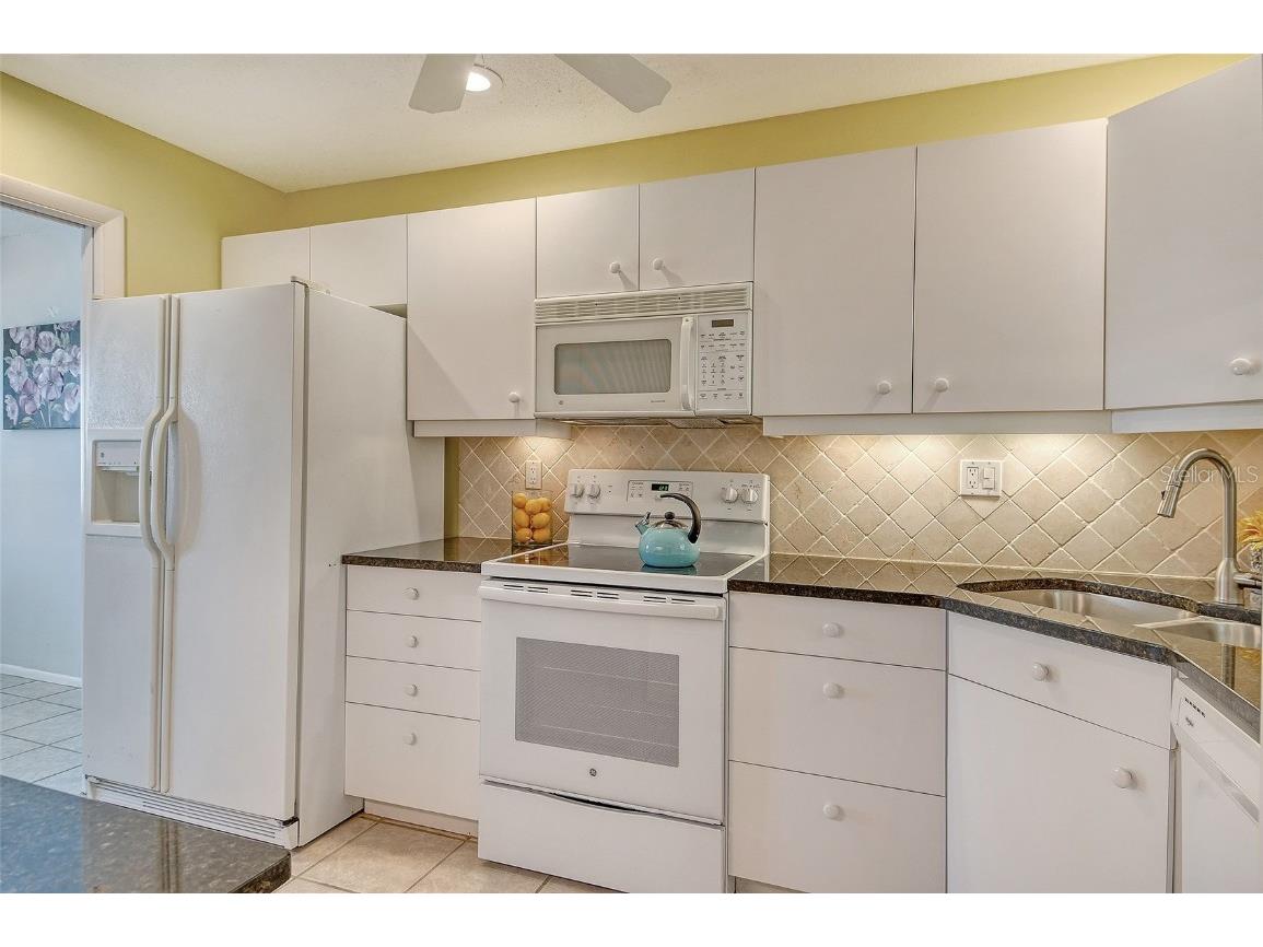 260 Santa Maria Street #305 Venice FL 34285 A4670188 image14