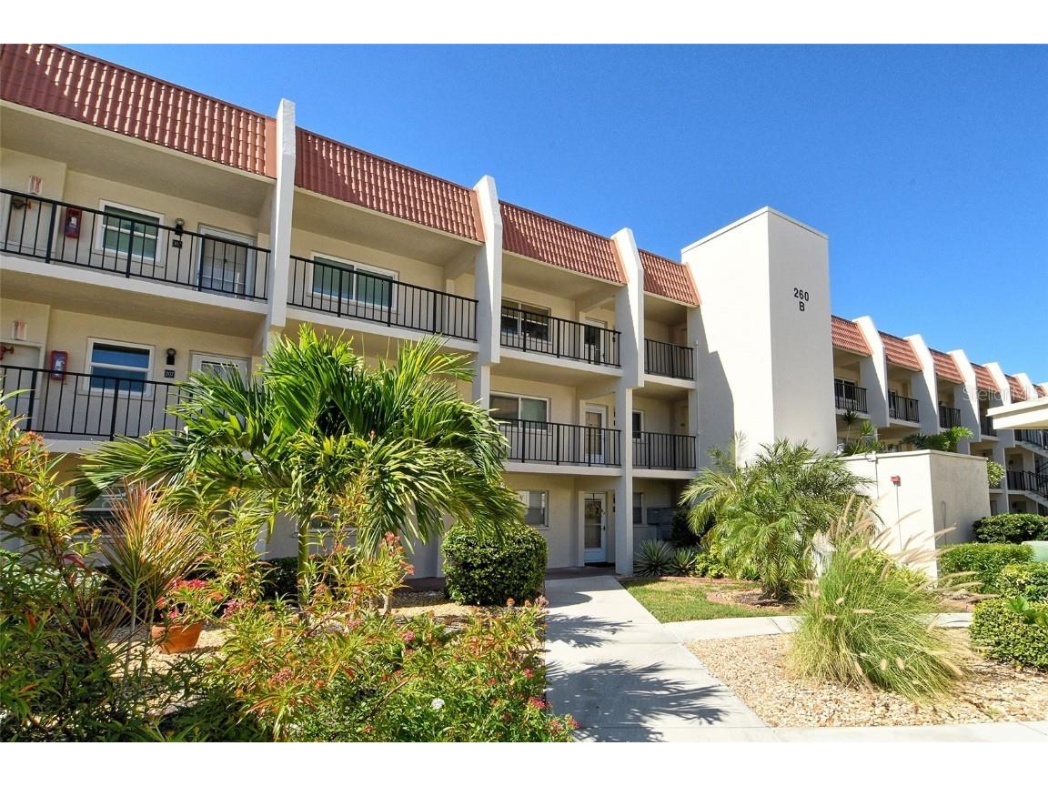 260 Santa Maria Street #305 Venice FL 34285 A4670188 image2