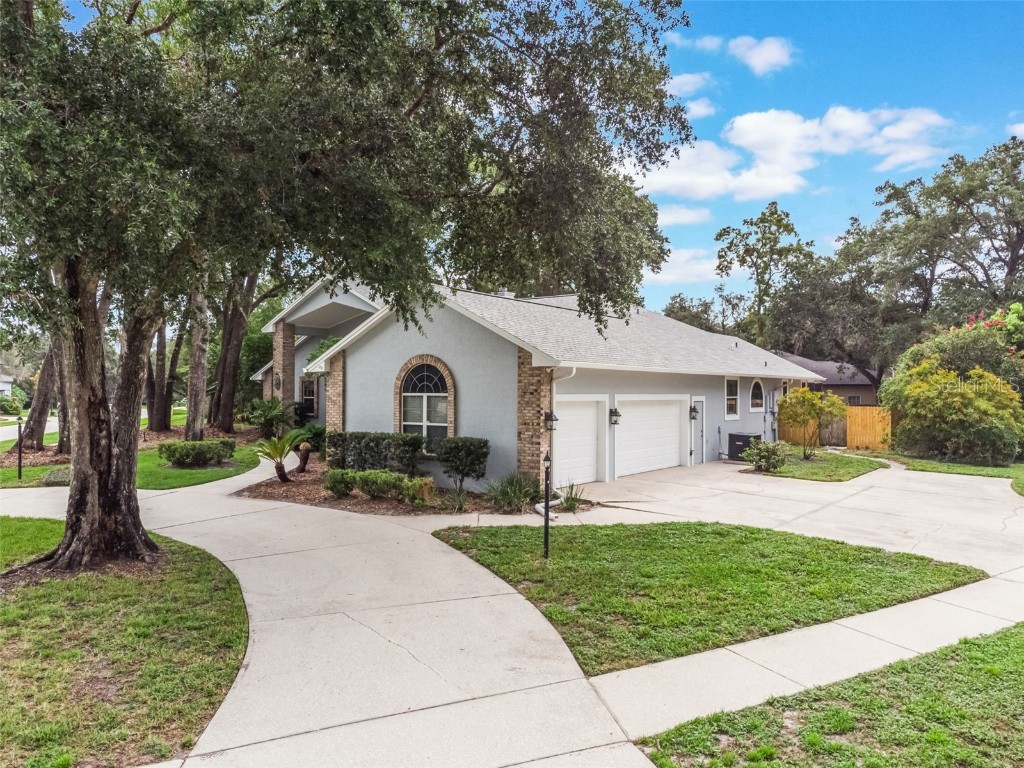 260 Shady Oaks Circle Lake Mary FL 32746 O6328753 image1