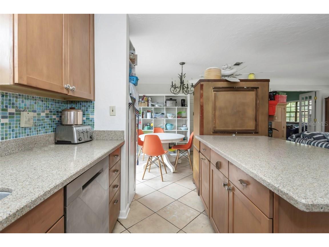 2600 56th Lane N Saint Petersburg FL 33710 TB8428849 image10