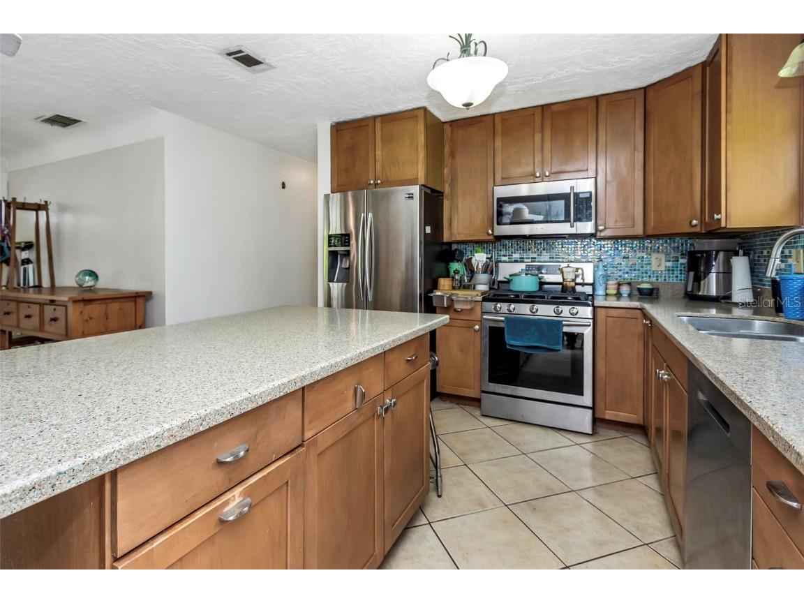 2600 56th Lane N Saint Petersburg FL 33710 TB8428849 image13