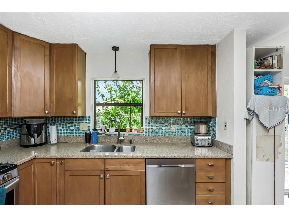 2600 56th Lane N Saint Petersburg FL 33710 TB8428849 image14