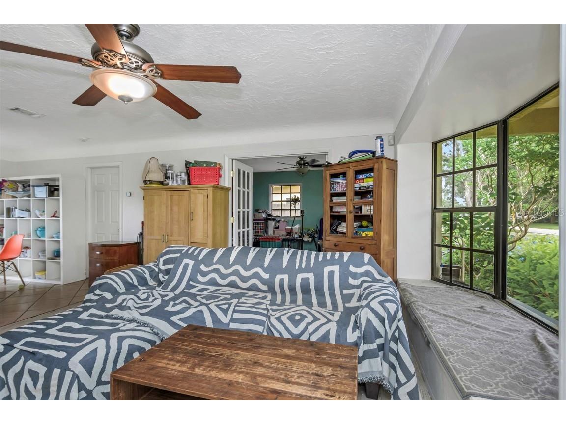 2600 56th Lane N Saint Petersburg FL 33710 TB8428849 image3