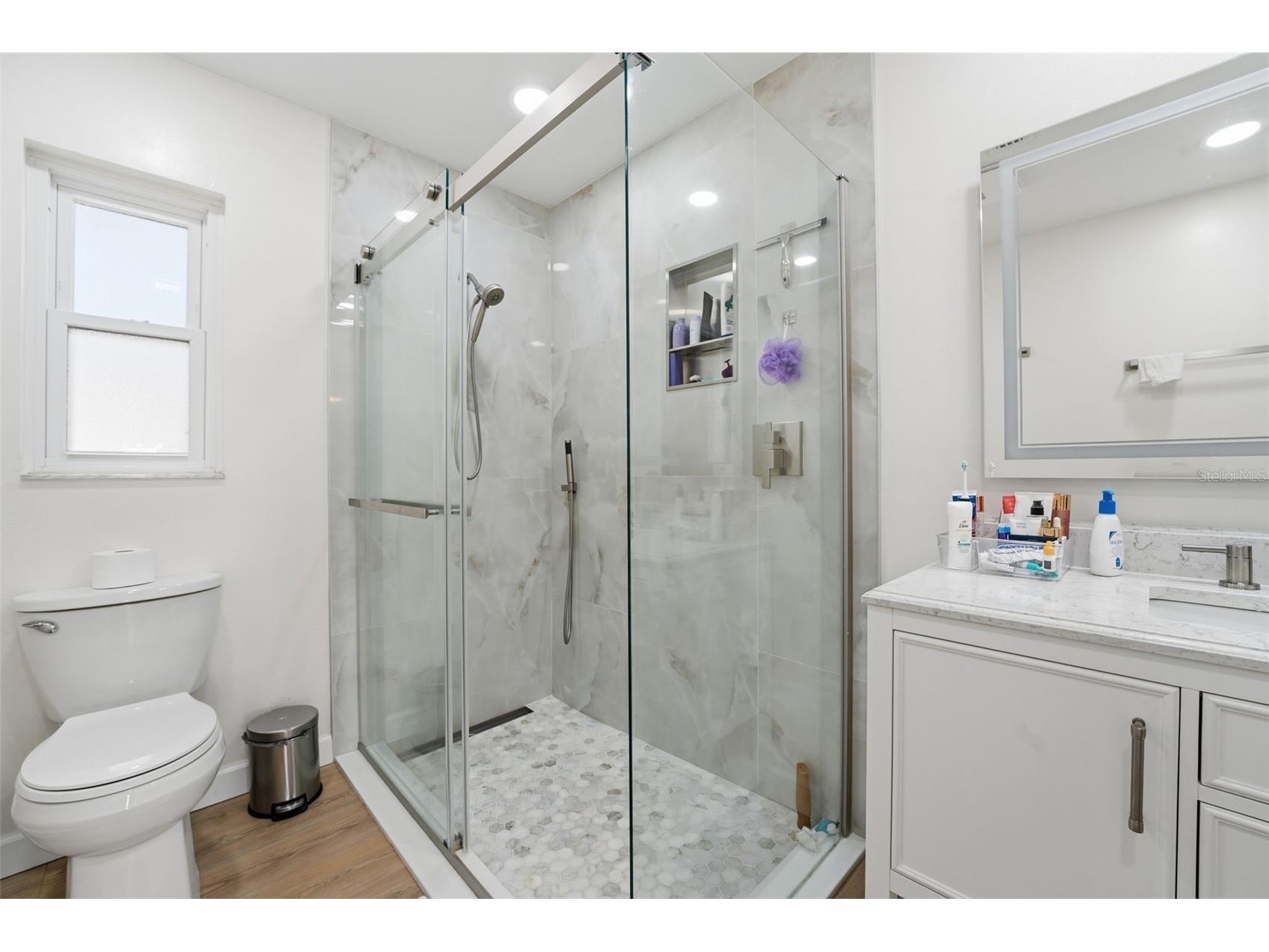 2600 Cambridge Drive Sarasota FL 34232 A4698789 image28